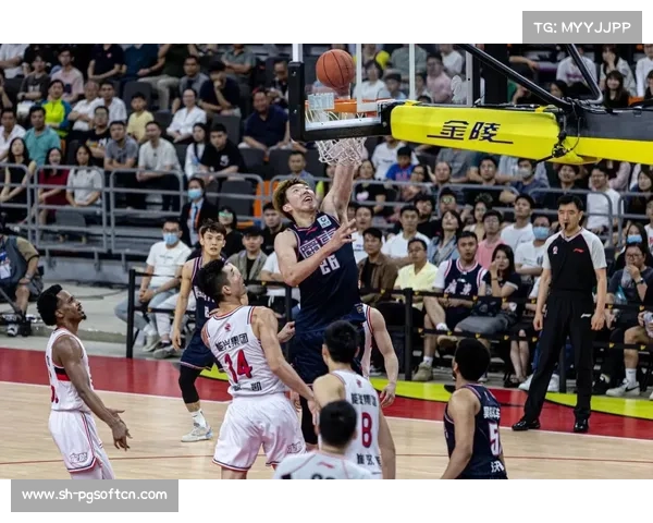 广东宏远篮球队:CBA历史王者的荣耀征程与辉煌成就 广东宏远篮球队:CBA历史王者的荣耀征程与辉煌成就